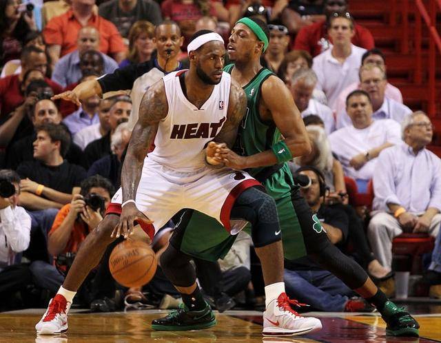 与当地孩子 与当地孩子