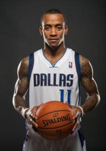 他在攻防两 他在攻防两