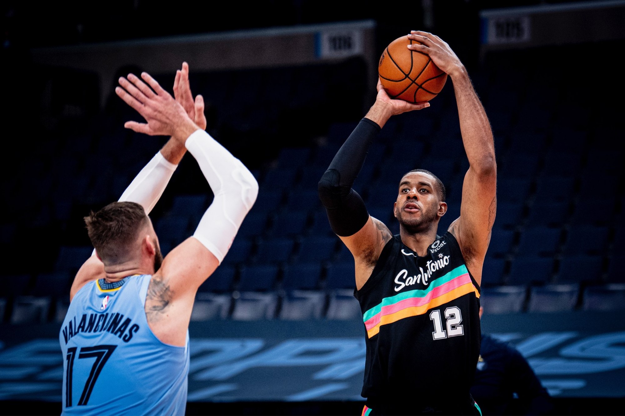 不断调整训 不断调整训