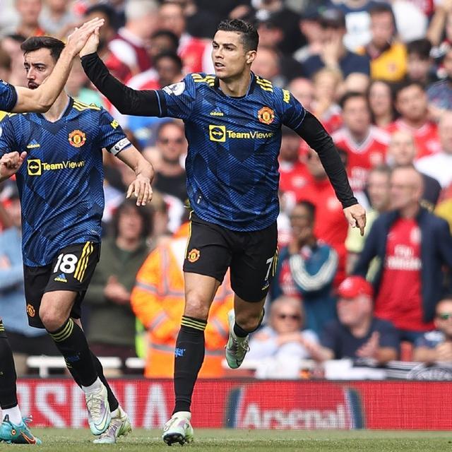 里昂用手电 里昂用手电