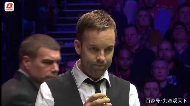 里昂用手电 里昂用手电